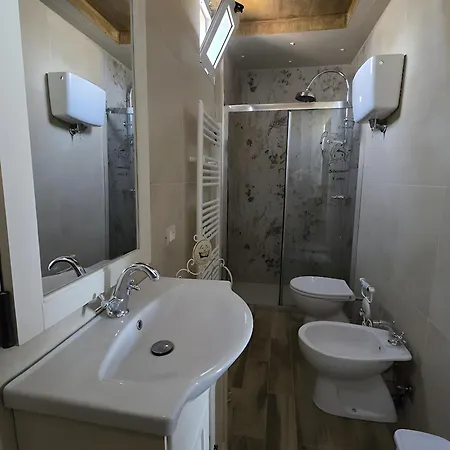 Gli Ulivi Di 2 度假居 锡耶纳